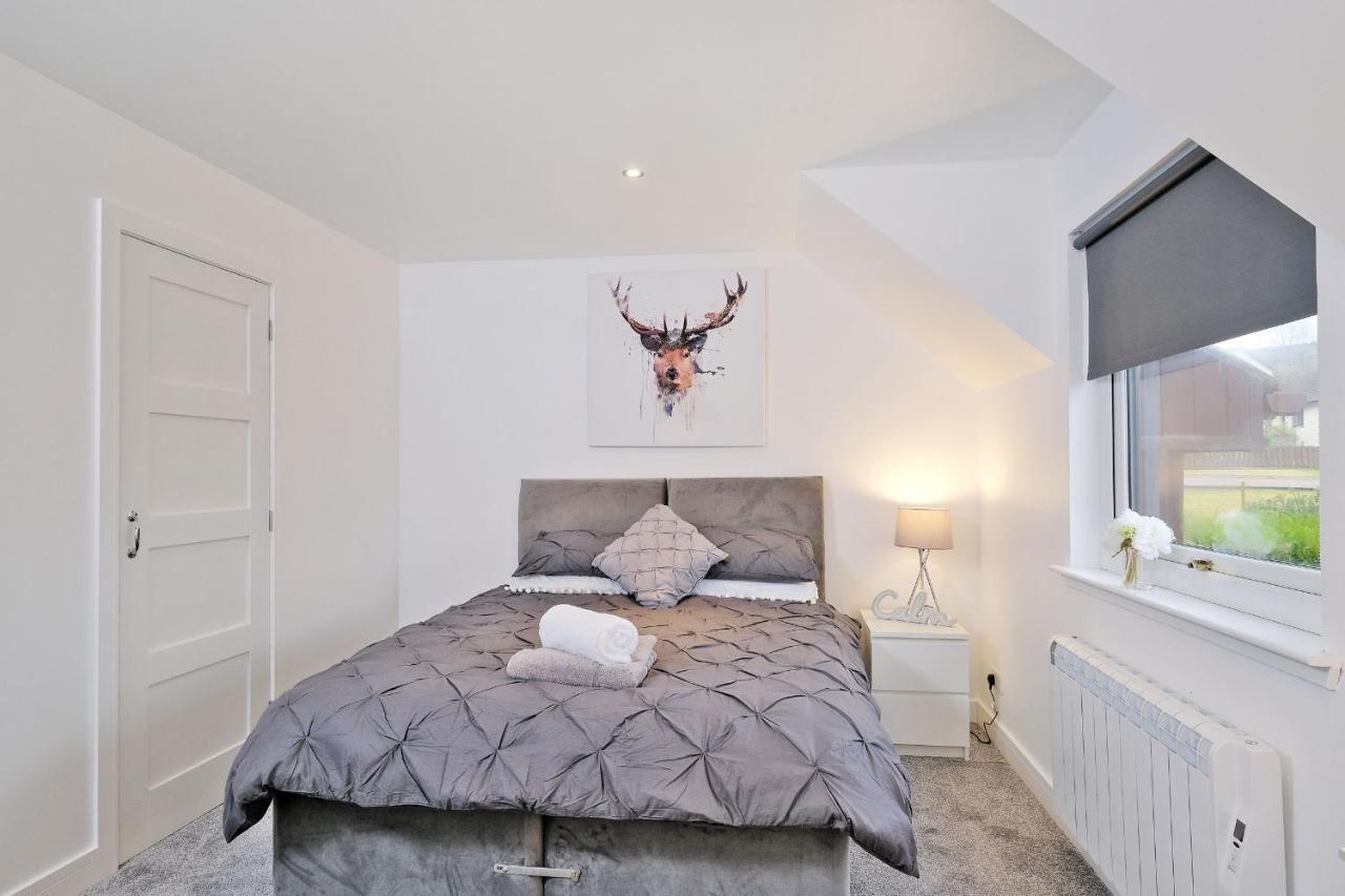 Contemporary Highland House Close To Town And Ben Nevis Fort William Exteriör bild