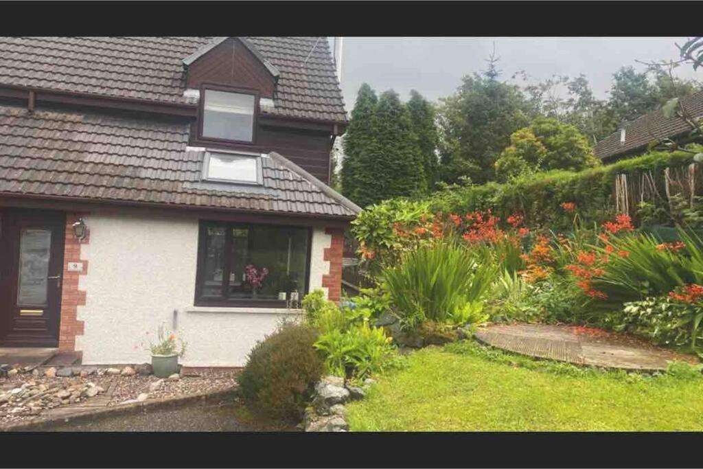 Contemporary Highland House Close To Town And Ben Nevis Fort William Exteriör bild