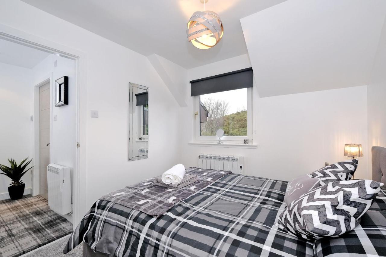 Contemporary Highland House Close To Town And Ben Nevis Fort William Exteriör bild